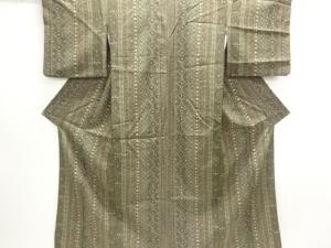 縞に花模様小紋着物